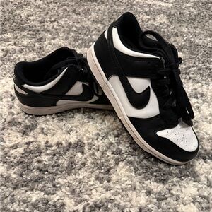 Nike Dunk Low Youth size 2